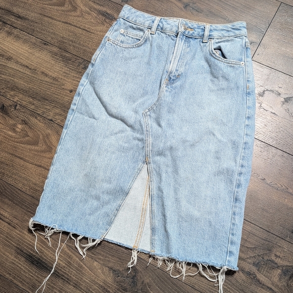 Topshop Moto High Waist Front Slit Light Blue‎ Jean Skirt Size 4 - Picture 2 of 9